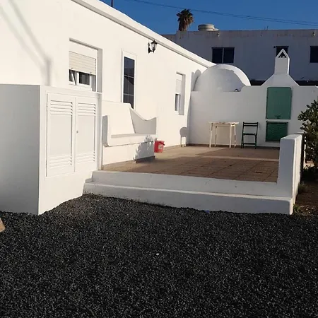 La Casa De La Playa Holiday home *