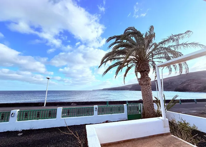 La Casa De La Playa Дом отдыха